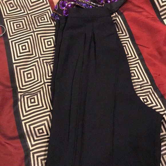 2 piece women’s jacket and pants suit - Picture 4 of 4